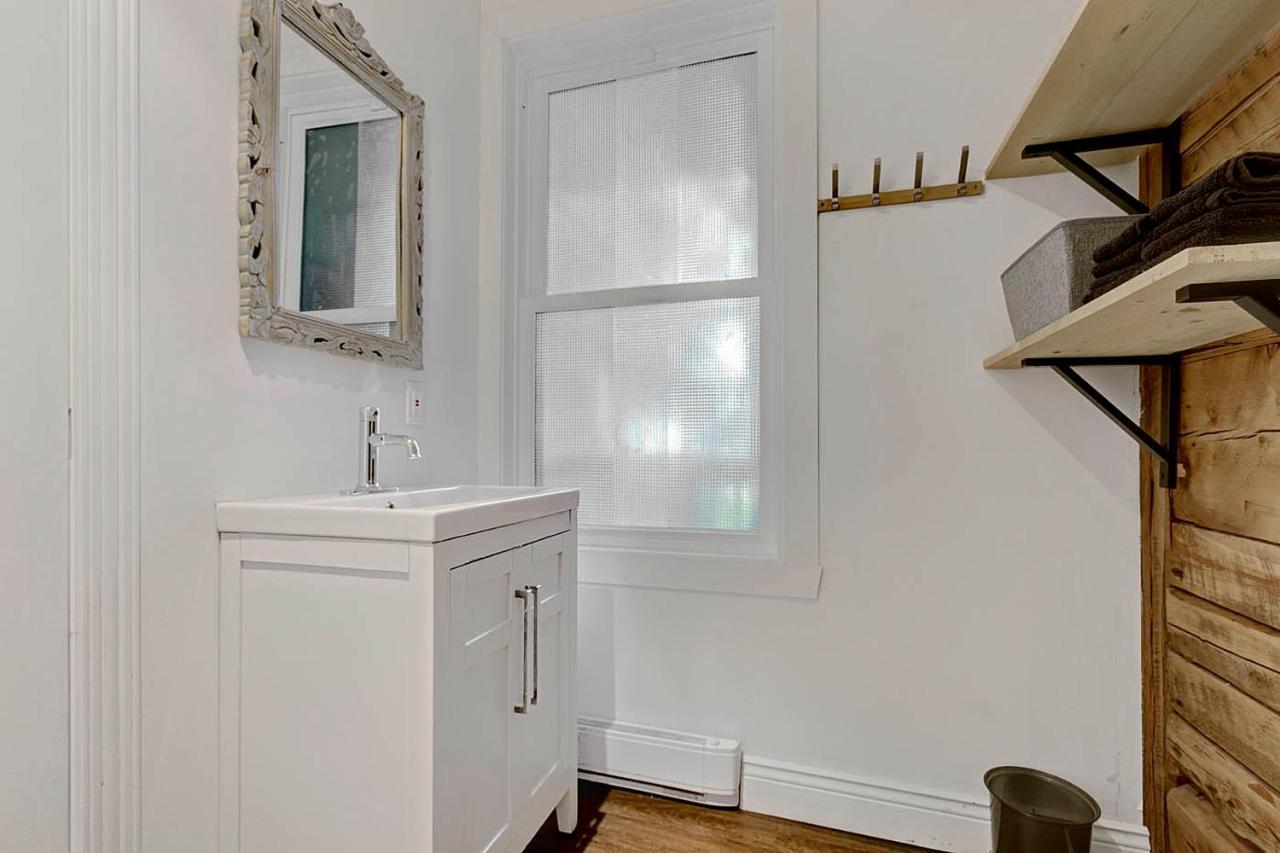 Les Appartements Du 790 Квебек Екстериор снимка